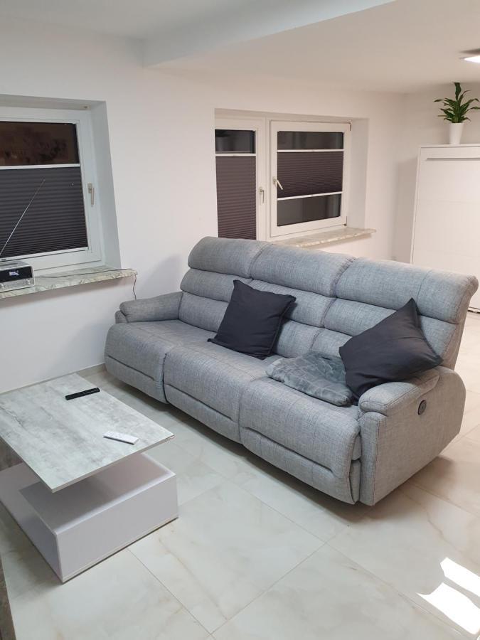 Apartment Mikes *